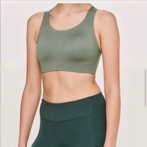 Lululemon 38D Enlite bra